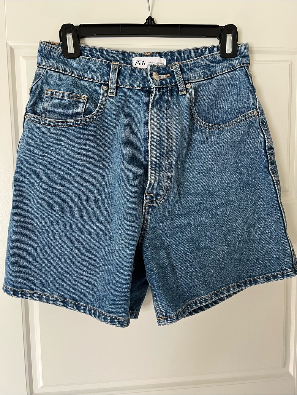 ZARA Women’s Classic Blue Denim Shorts